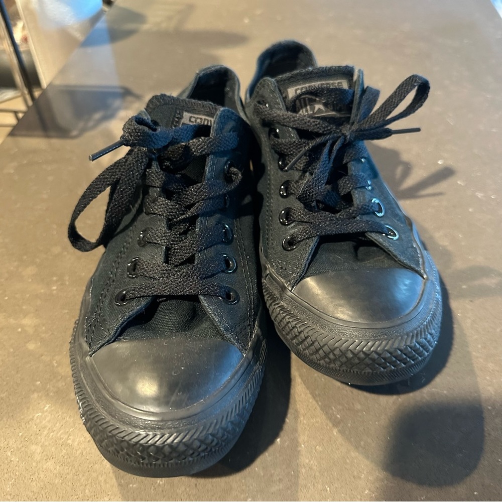 Black Converse